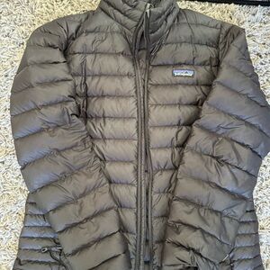 Patagonia Women’s Puffer Jacket - Medium